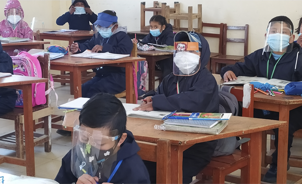 Clases presenciales en el colegio Cristal A por el esfuerzo de la comunidad  educativa